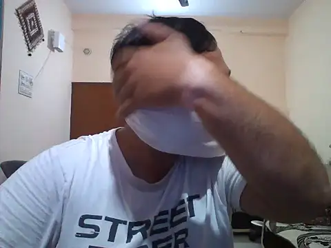 Snapshot of Akhil3290 chatting on July 11, 3:15 pm Akhil3290 online show from July 11, 3:15 pm