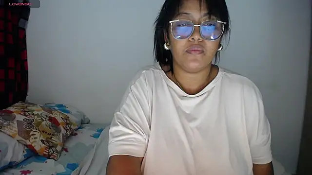 Snapshot of miajoseph_ chatting on November 4, 4:33 am miajoseph online show from November 4, 4:33 am
