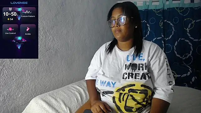 miajoseph  online show from April 30, 3:24 am