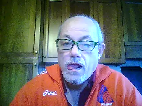 Snapshot of gianbragallini chatting on December 28, 2:10 pm gianbragallini online show from December 28, 2:10 pm