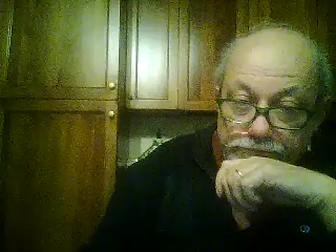 Snapshot of gianbragallini chatting on March 21, 11:45 pm gianbragallini online show from March 21, 11:45 pm