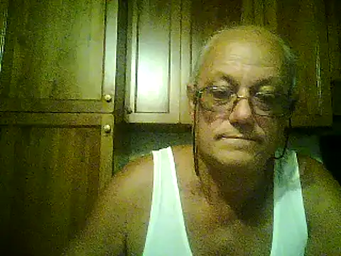 Snapshot of gianbragallini chatting on September 8, 7:57 pm gianbragallini online show from September 8, 7:57 pm