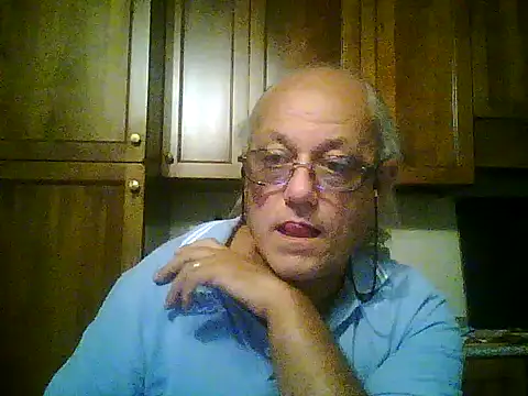 Snapshot of gianbragallini chatting on September 23, 9:07 pm gianbragallini online show from September 23, 9:07 pm