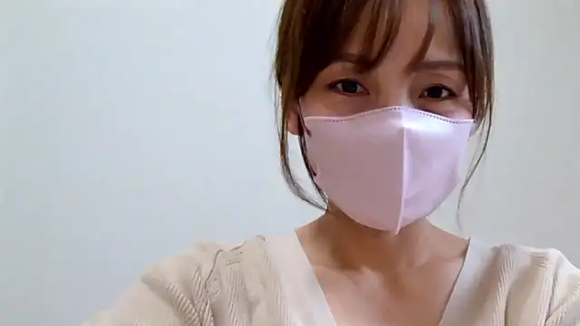 Snapshot of caro-caro chatting on October 3, 1:57 am caro-caro online show from October 3, 1:57 am