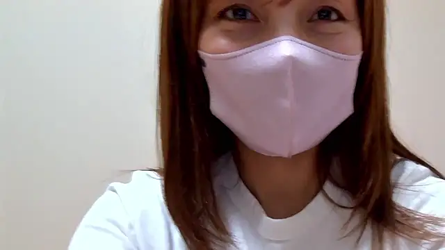 Snapshot of caro-caro chatting on May 8, 2:39 am caro-caro online show from May 8, 2:39 am