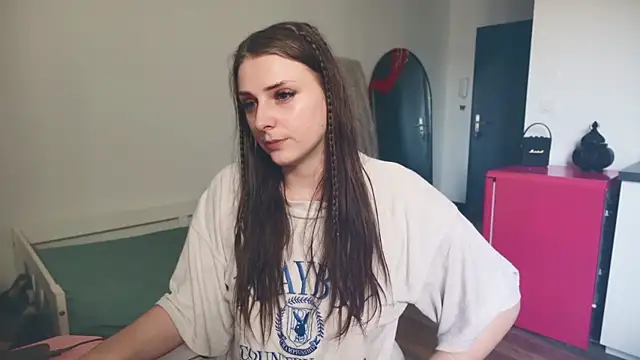 ce leste   online show from February 18, 9:27 am