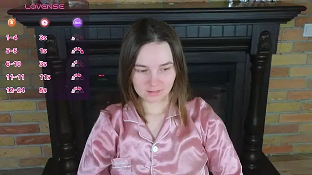 Ellie Sunset online show from April 27, 9:18 am