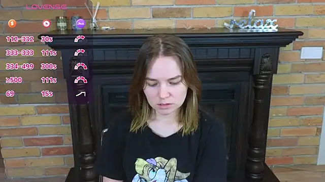 Ellie Sunset online show from June 9, 1:23 pm