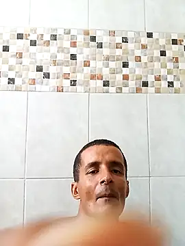Snapshot of morenogato100 chatting on November 16, 1:17 pm morenogato100 online show from November 16, 1:17 pm
