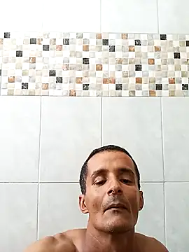 Snapshot of morenogato100 chatting on November 17, 4:13 pm morenogato100 online show from November 17, 4:13 pm
