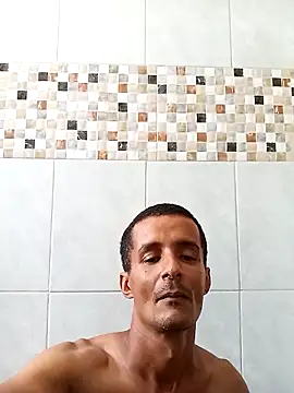 Snapshot of morenogato100 chatting on December 21, 3:08 pm morenogato100 online show from December 21, 3:08 pm