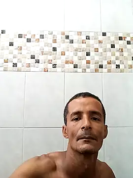 Snapshot of morenogato100 chatting on January 8, 9:22 am morenogato100 online show from January 8, 9:22 am