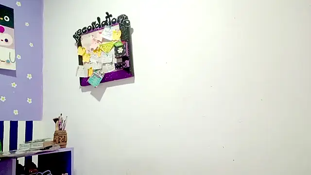 PetiteIvoryQueen19 online show from July 25, 5:38 am