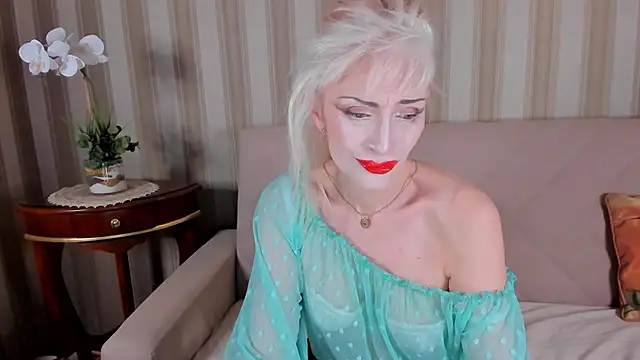 Rita Farel online show from February 6, 2:44 am