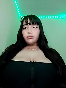 jacksyangeel2 online show from April 13, 4:07 am