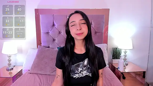 Snapshot of melanie_hills chatting on February 16, 11:39 am melanie hills online show from February 16, 11:39 am