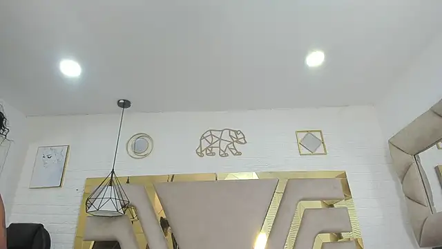 rave connor online show from April 14, 6:58 pm