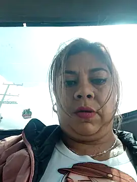 Laura-Hernandez online show from July 3, 3:07 pm