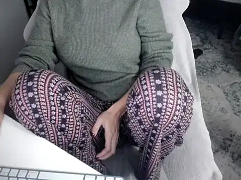 Snapshot of bigb00tyjudyyX chatting on November 22, 1:54 pm bigb00tyjudyyX online show from November 22, 1:54 pm