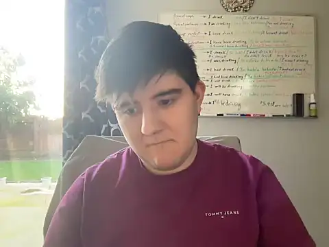 Yann 18 online show from February 19, 11:45 pm