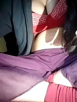 Shanvi Tyagi online show from December 20, 1:58 am