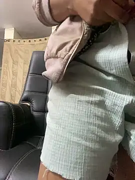 Snapshot of kamayanisingh24 chatting on January 29, 4:41 pm kamayanisingh24 online show from January 29, 4:41 pm