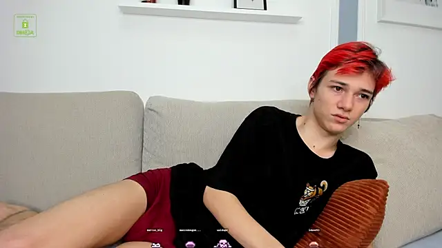 Snapshot of Viego_Pattel chatting on January 5, 8:31 pm Viego Pattel online show from January 5, 8:31 pm