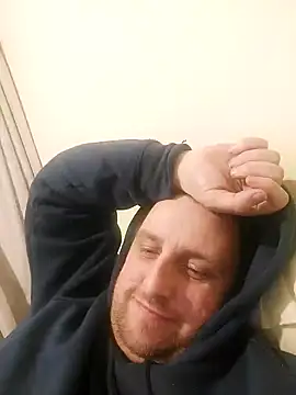 HE-M123 online show from December 14, 11:23 pm