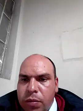 Snapshot of Camilo-31RI chatting on February 19, 3:02 am Camilo-31RI online show from February 19, 3:02 am