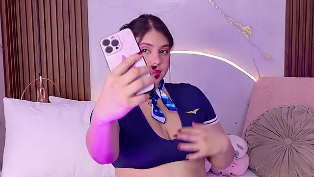 pamelajons  online show from October 13, 12:49 pm