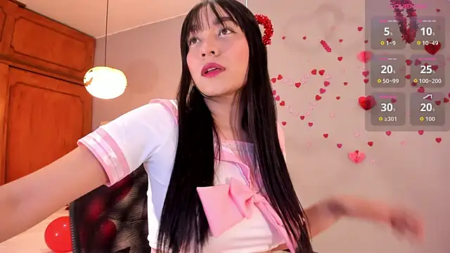 Maia W10 online show from February 14, 12:24 pm