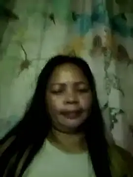 Snapshot of 880HOT chatting on June 20, 1:58 pm 880HOT online show from June 20, 1:58 pm