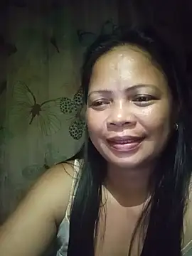 Snapshot of 880HOT chatting on June 30, 2:40 pm 880HOT online show from June 30, 2:40 pm