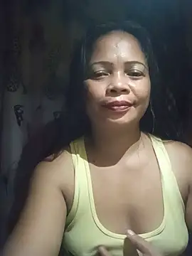 Snapshot of 880HOT chatting on July 17, 2:02 pm 880HOT online show from July 17, 2:02 pm
