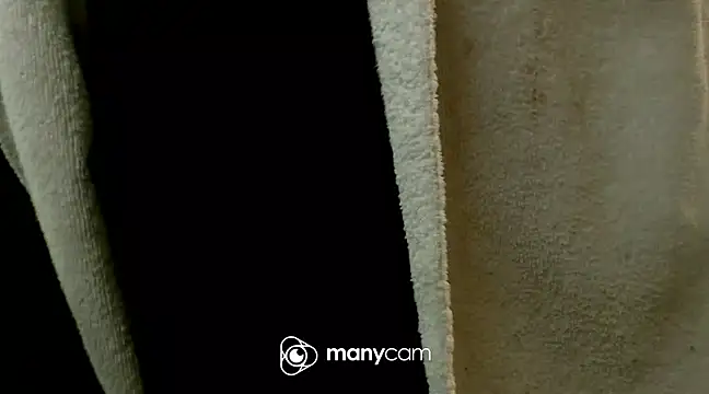 Snapshot of mikeythebestsucker chatting on December 6, 10:38 am mikeythebestsucker online show from December 6, 10:38 am