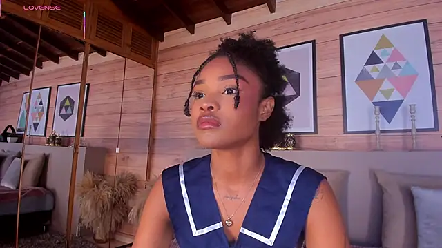 Snapshot of AriaFoster chatting on April 24, 3:42 am AriaFoster online show from April 24, 3:42 am