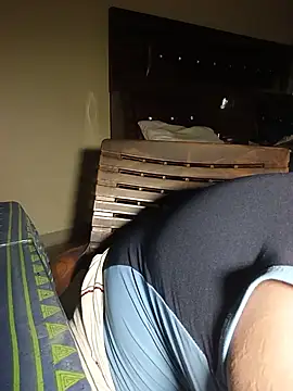 Snapshot of Hot_boy_Rudra chatting on July 13, 4:32 pm Hot boy Rudra online show from July 13, 4:32 pm
