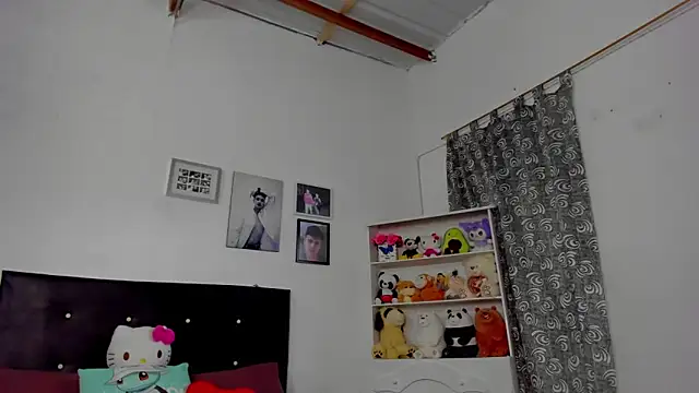 Snapshot of megan_100 chatting on December 14, 6:34 pm megan 100 online show from December 14, 6:34 pm