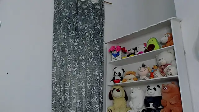 Snapshot of megan_100 chatting on January 10, 6:09 pm megan 100 online show from January 10, 6:09 pm