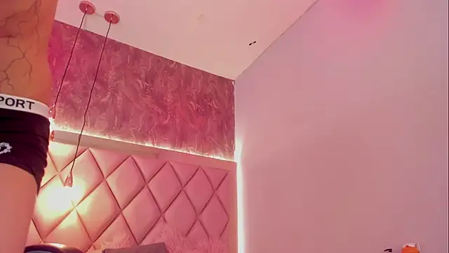 megan 100 online show from April 14, 6:36 pm