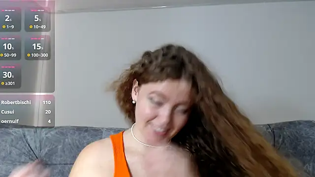 Snapshot of Mia_fooxx_ chatting on December 5, 4:01 pm Mia fooxx online show from December 5, 4:01 pm