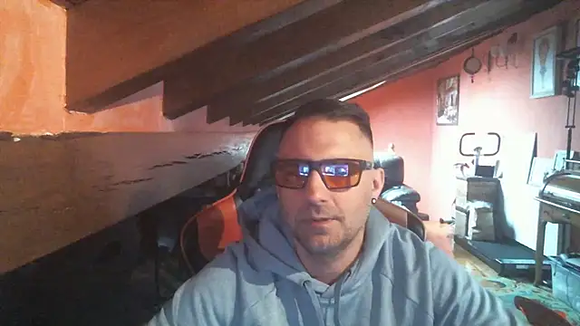 Snapshot of 6996horus chatting on February 6, 4:32 pm 6996horus online show from February 6, 4:32 pm