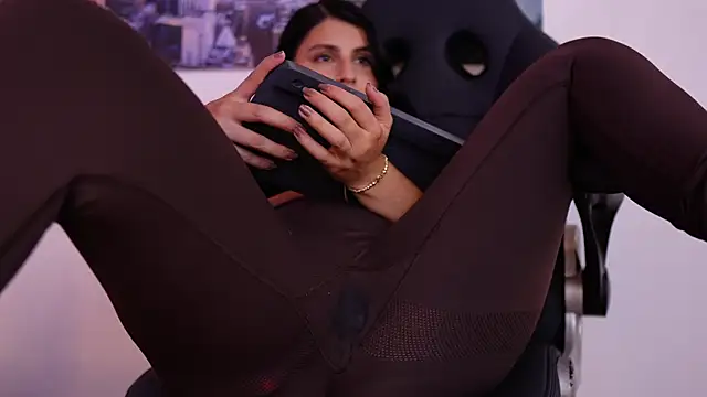 Luu Princess online show from March 10, 7:52 pm