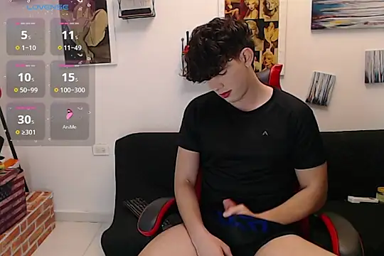 Snapshot of Angelo-cianuro- chatting on October 22, 10:20 pm Angelo-cianuro- online show from October 22, 10:20 pm