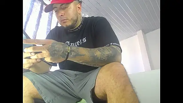 Snapshot of Dexter-T chatting on September 10, 12:38 pm Dexter-T online show from September 10, 12:38 pm