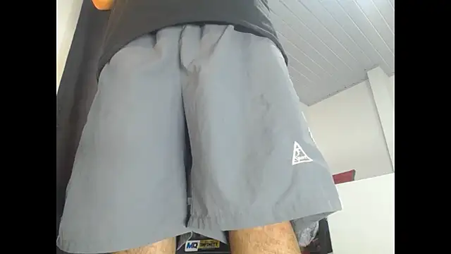 Snapshot of Dexter-T chatting on October 1, 7:03 am Dexter-T online show from October 1, 7:03 am