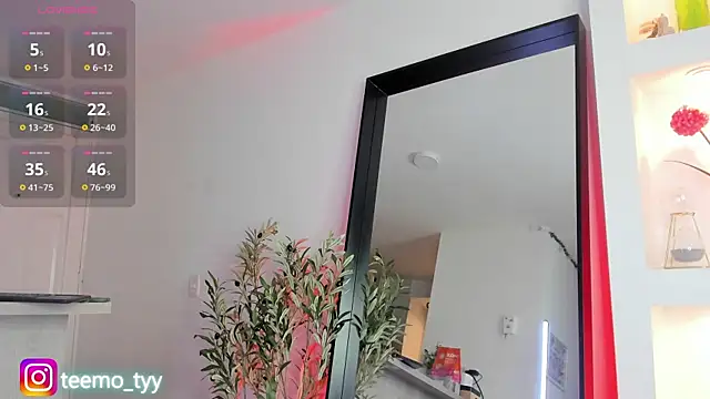 teemotwink online show from April 6, 9:49 pm