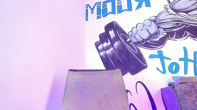 Snapshot of La_Perversa69 chatting on February 22, 8:40 pm La Perversa69 online show from February 22, 8:40 pm