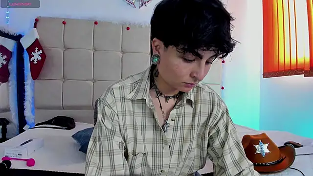 Snapshot of ZuryRamirez_ chatting on December 13, 7:32 pm ZuryRamirez online show from December 13, 7:32 pm