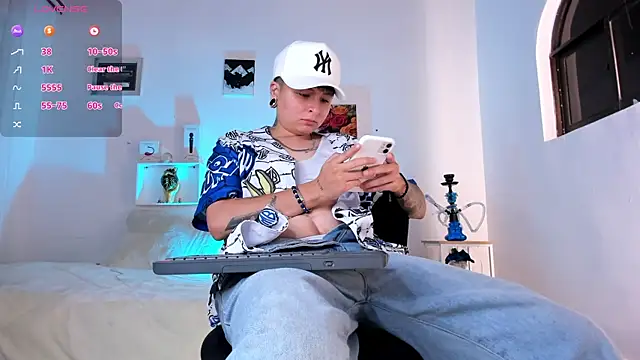 Snapshot of ZuryRamirez_ chatting on July 10, 11:40 pm ZuryRamirez online show from July 10, 11:40 pm